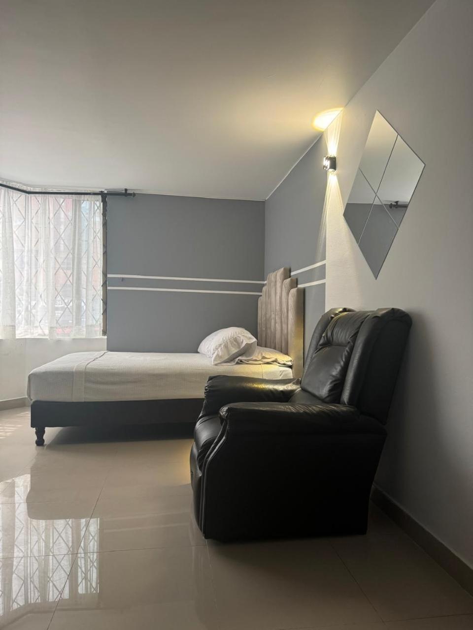 Apartahotel Bogota Gran Marquez, Apartaestudios Y Habitaciones Buitenkant foto
